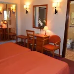 Hotel Mari Carmen 3*